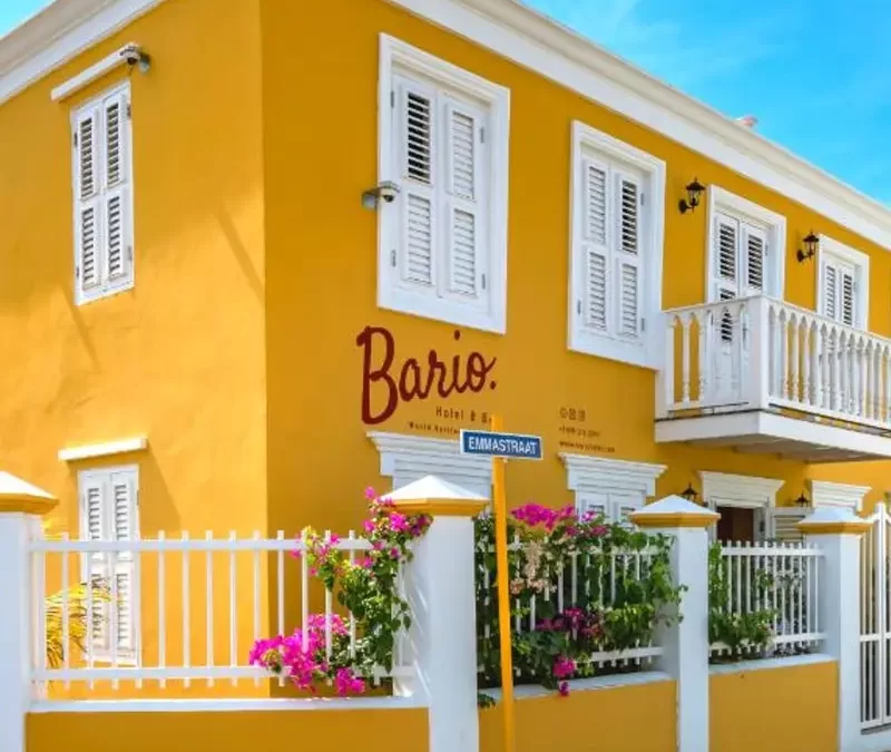 Find budget hotels in Curaçao